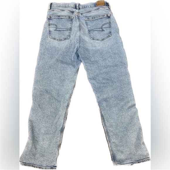 American Eagle Women's Highest Rise 90s
Boyfriend Denim Jeans Size 10 SHORT - Picture 3 of 10